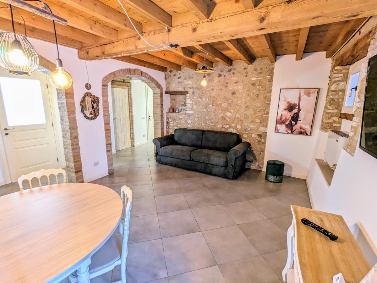 Bed and Breakfast Casal Del Pigno Пескьера-дель-Гарда Экстерьер фото