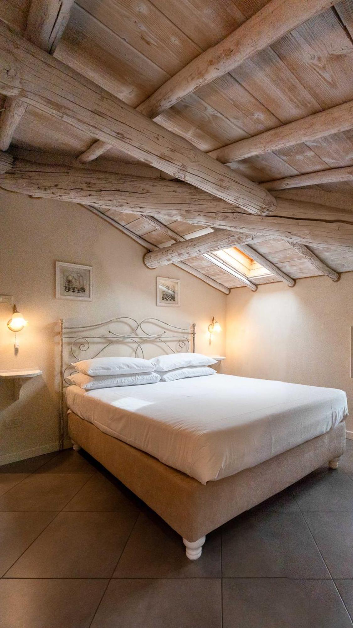 Bed and Breakfast Casal Del Pigno Пескьера-дель-Гарда Экстерьер фото